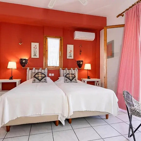 Отель Xenios Zeus 2*