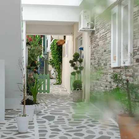 Отель Xenios Zeus 2*