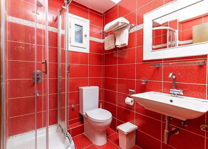 Xenios Zeus Nikiti (Sithonia)